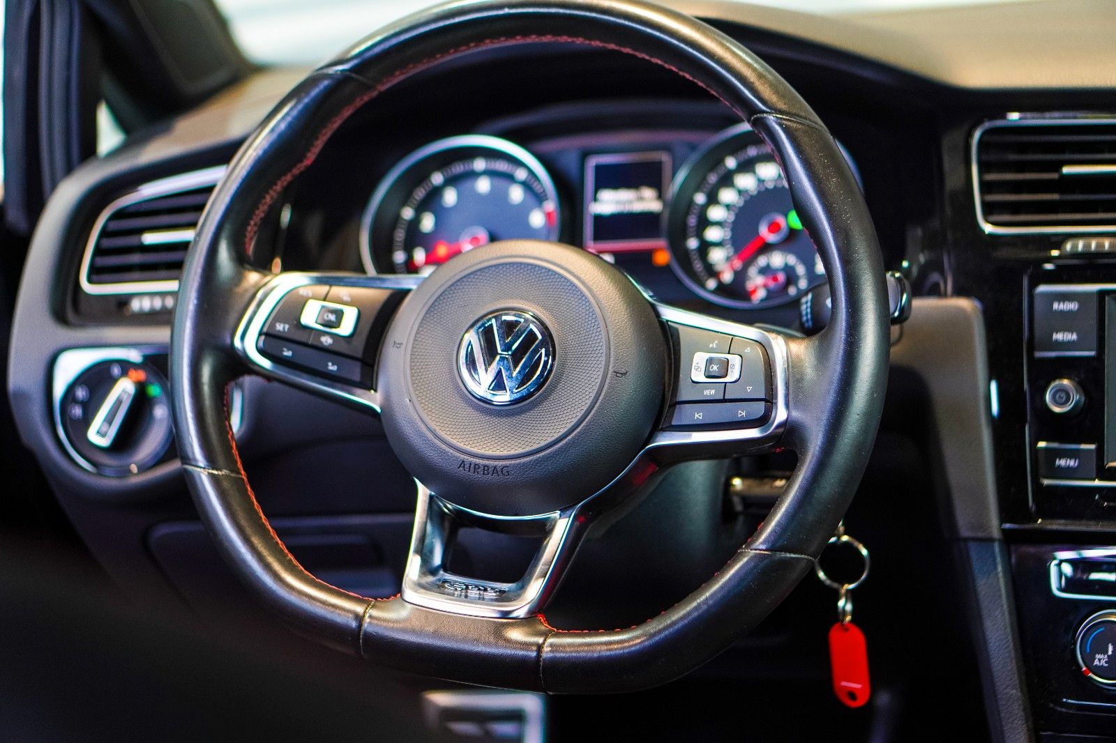 Volkswagen Golf VII GTI  PERFORMANCE/LED/SHZ/RÜCKFAHRKAMERA foto 14