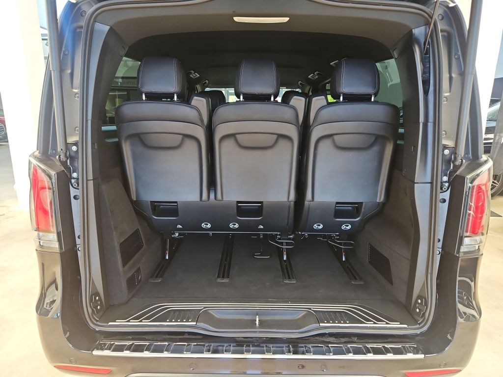 Fahrzeugabbildung Mercedes-Benz V 300 AVG extralang 4x4 8 Sitze elektr. ST STHZ