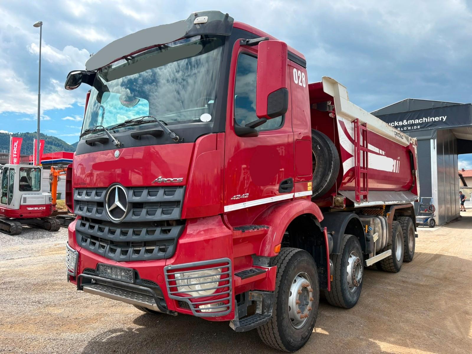 Mercedes-Benz AROCS 4242 cantoni 8X4 hydr.back
