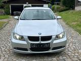 BMW E90 Lim. 330d xDrive,134tkm,2Hand - BMW 330: 330d E90