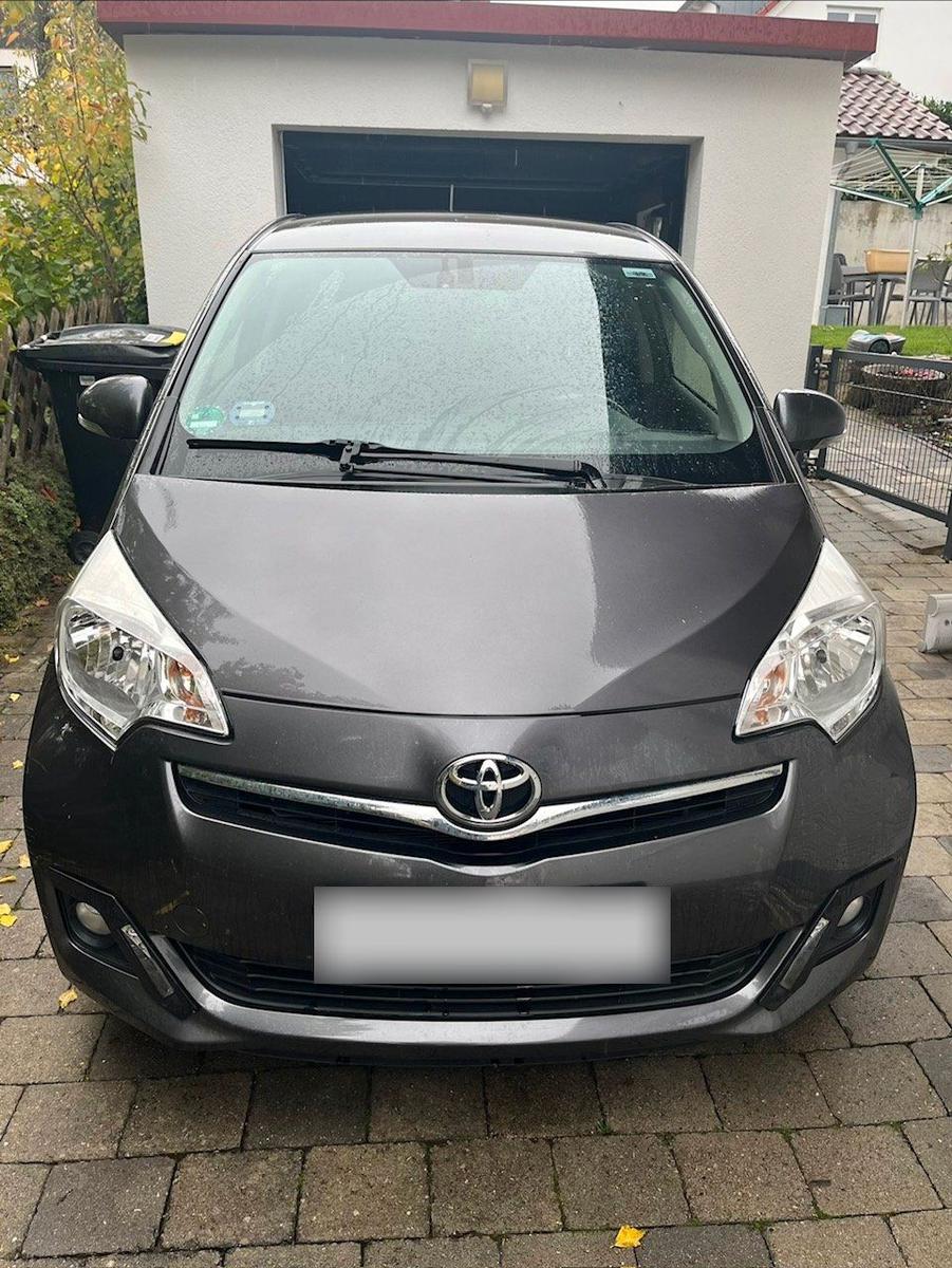 Toyota Verso-S