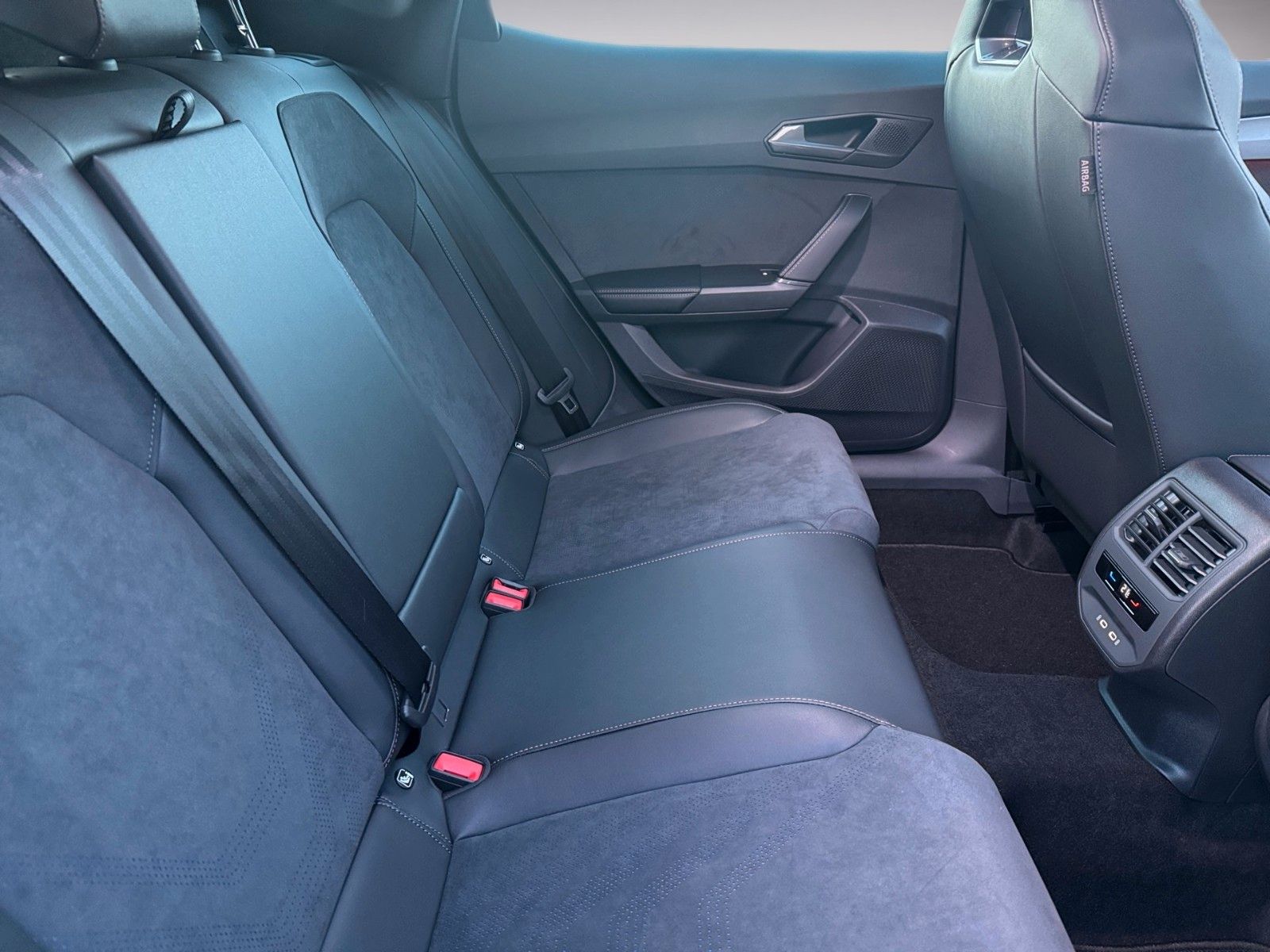 Fahrzeugabbildung CUPRA Formentor VZ 2.0 TSI 245 kW 4Drive