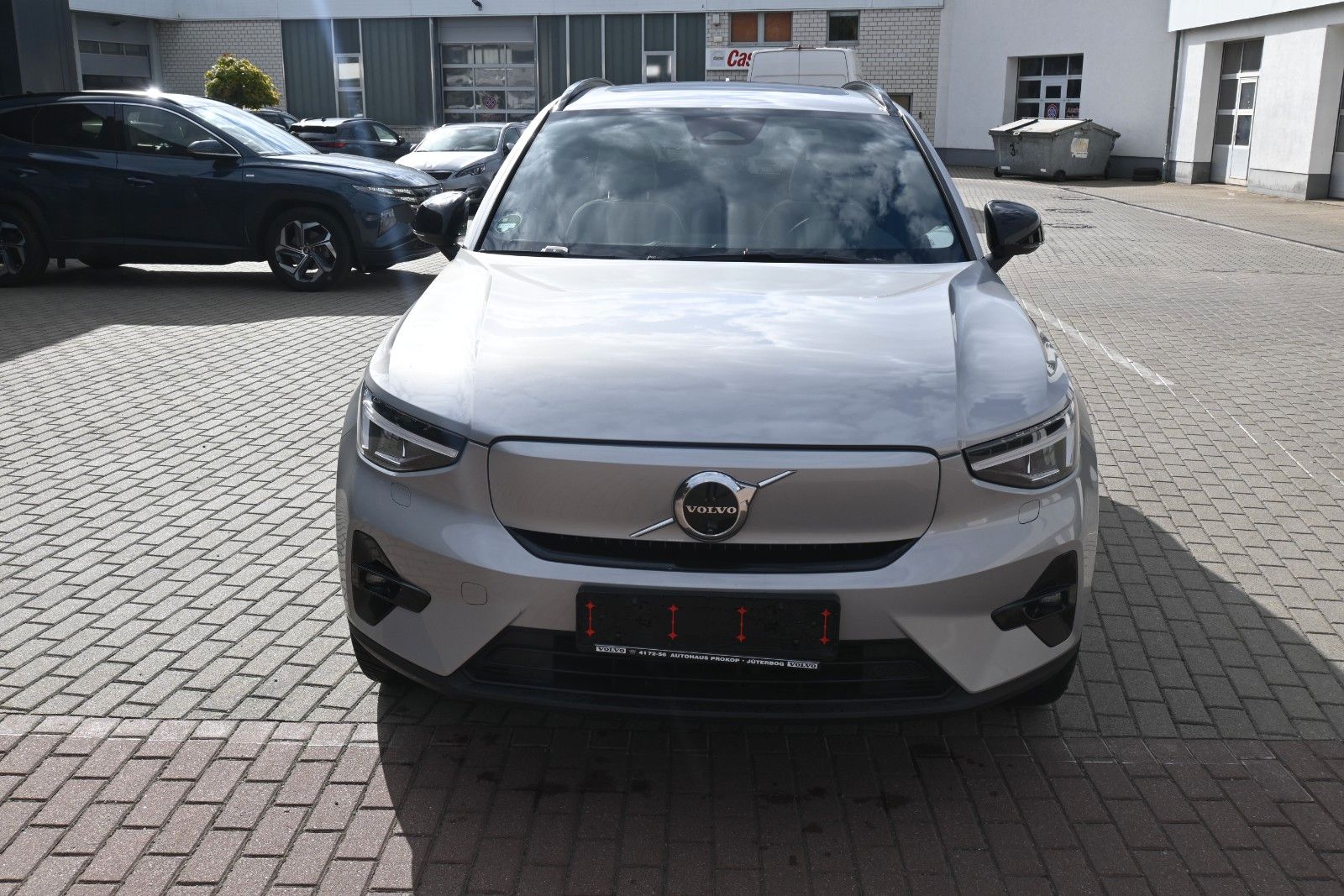 Fahrzeugabbildung Volvo XC40 BEV Ultimate Extend.Range*PANO*RW 565KM*