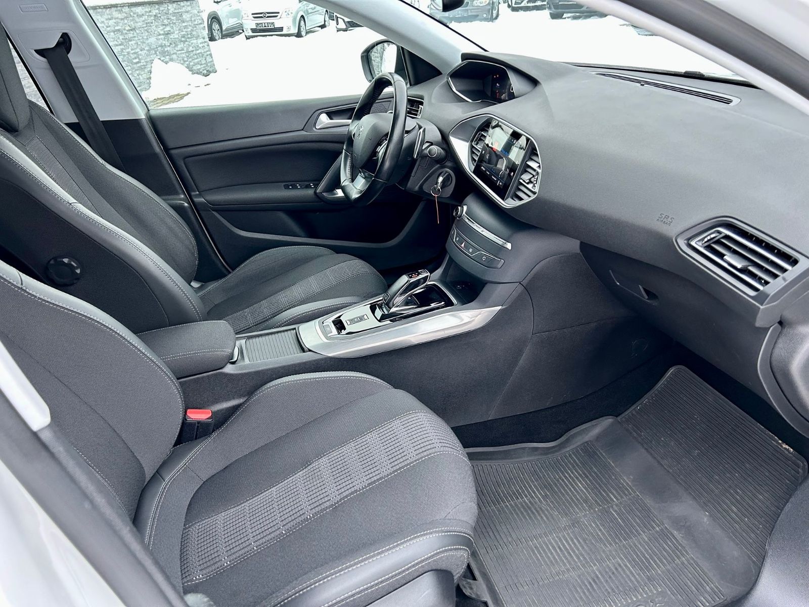 Fahrzeugabbildung Peugeot 308 SW Allure°Automatik°AHK°Kamera°Navi°1.Hand°