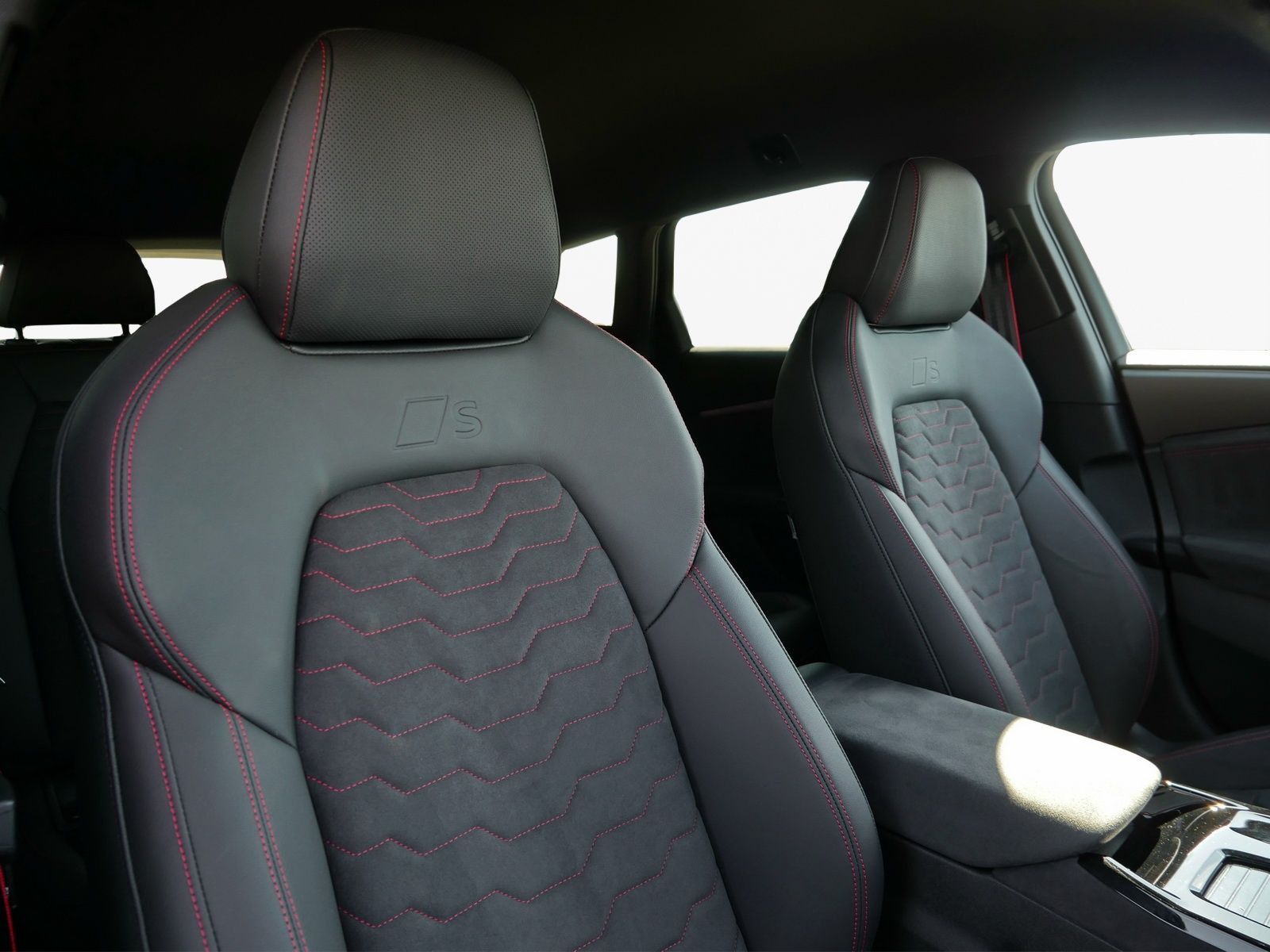 Audi S6 e-tron - Bild 11