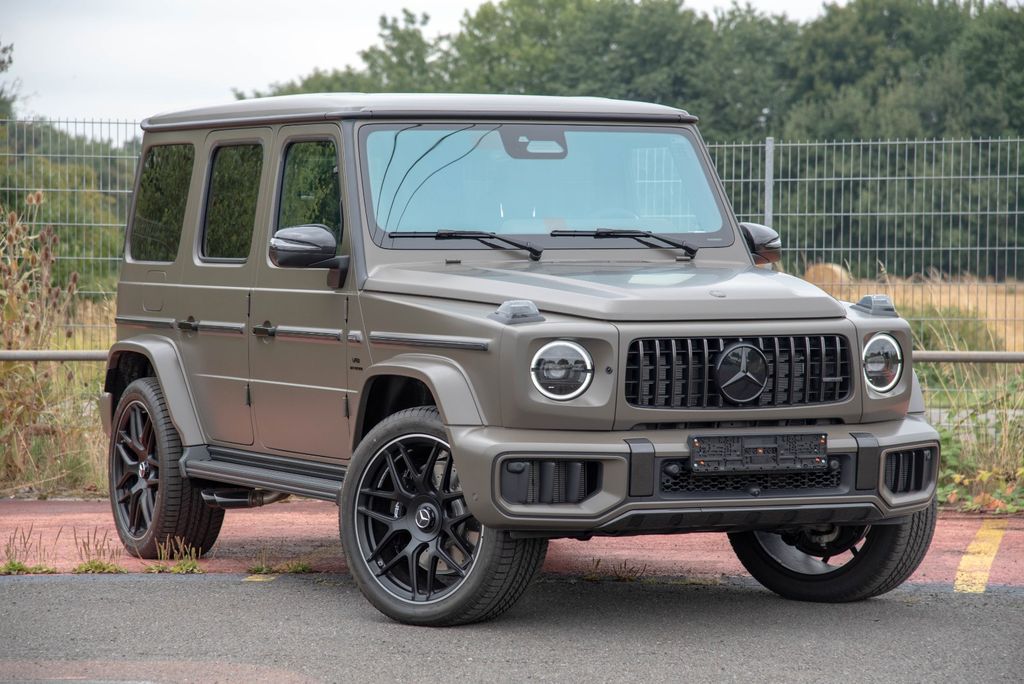 Mercedes-Benz G 63*A22*EXT +INT CARBON*2xTV*MANUF.LEDER*STHZ*
