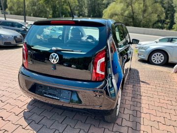 Bild 6 VW up! *move up!* NAVI