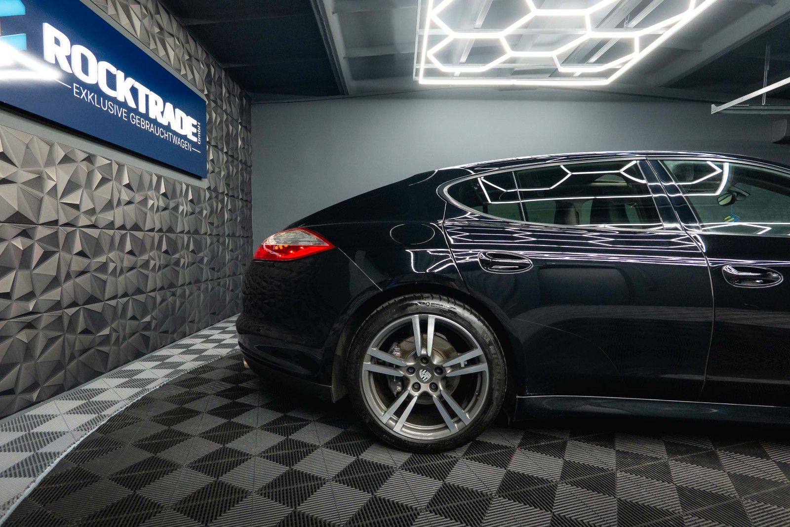 Fahrzeugabbildung Porsche Panamera 3.0 V6 Diesel *Active Suspension*Kamera