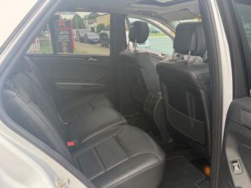 Mercedes ML 350 - 12
