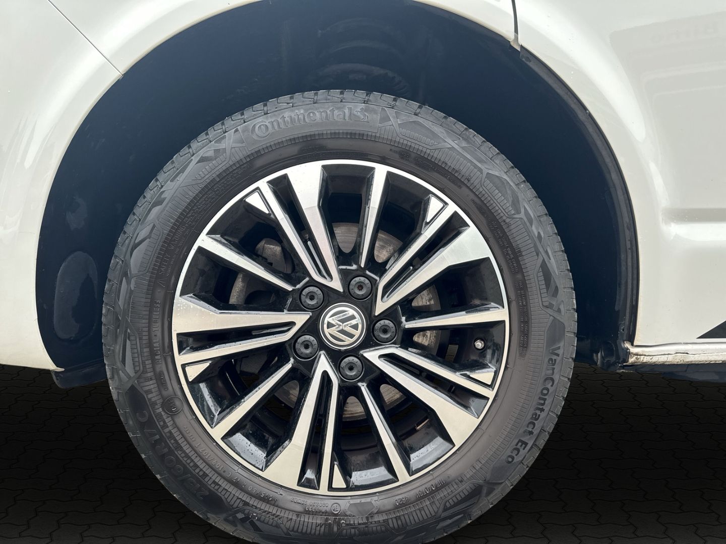 T6.1 Multivan Edition 2.0 TDI DSG StandHZG AHK-a