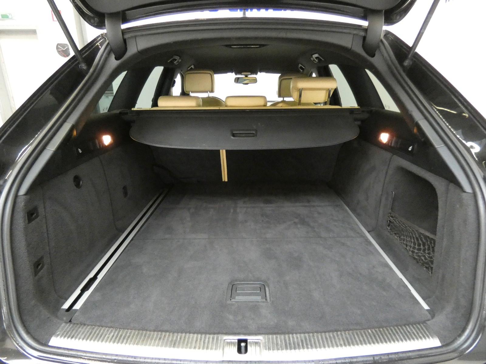 Audi A6 Avant 3.0 TDI*NaviMMI*Leder*Xenon*PDC*Kamera