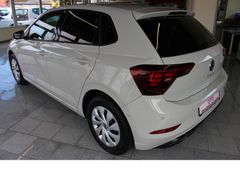 Fahrzeugabbildung Volkswagen Polo Life 1.0TSI,Top-Ausstattung,Nur 22387 KM
