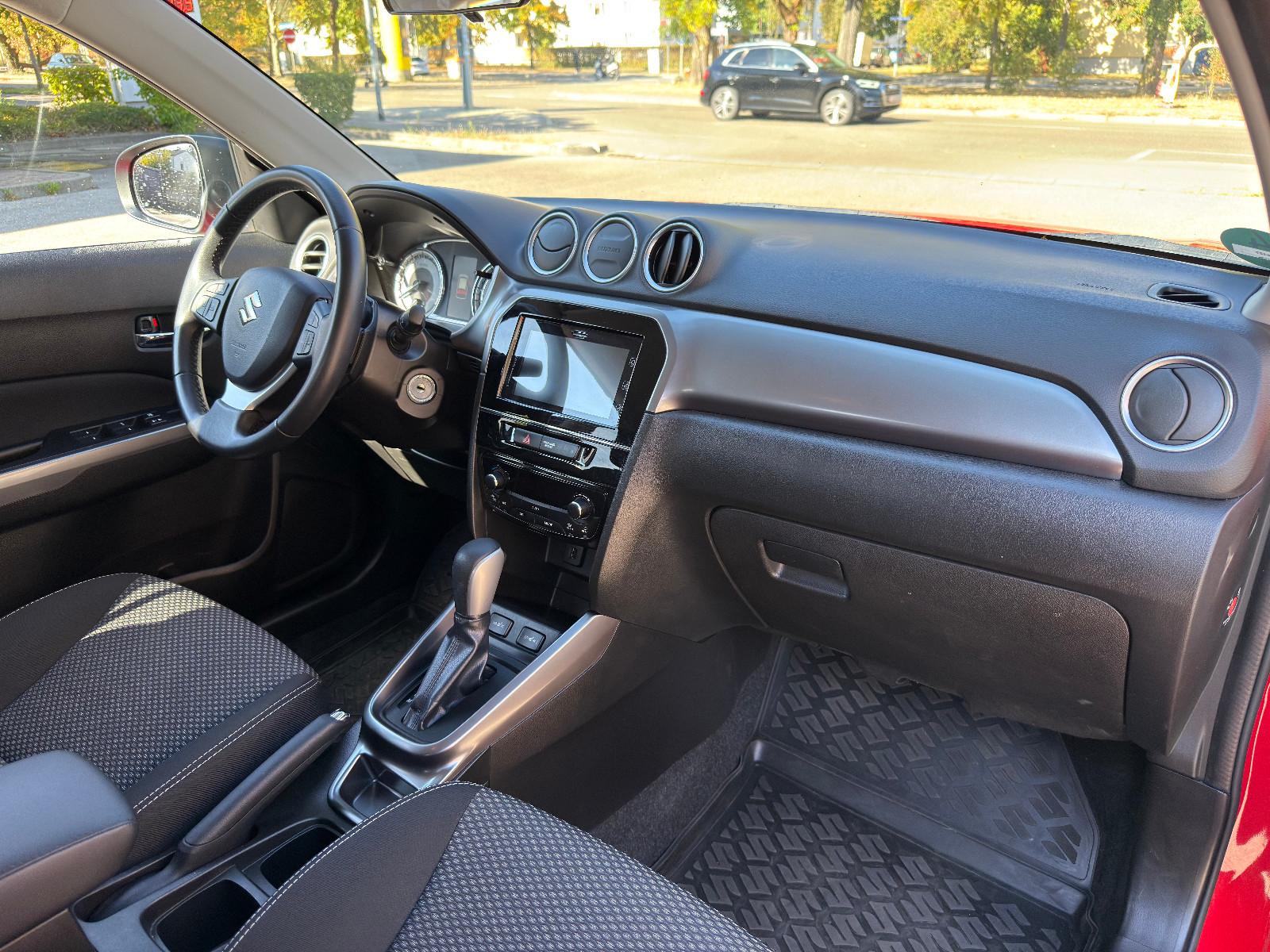 Suzuki Vitara 1.0 4x2 Automatik SHZ Klima Navi