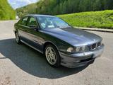 BMW E39 540i - BMW 540 aus 1998: 540i