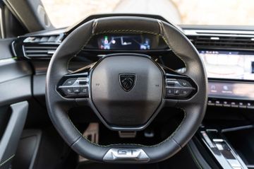 Peugeot 408 - 12