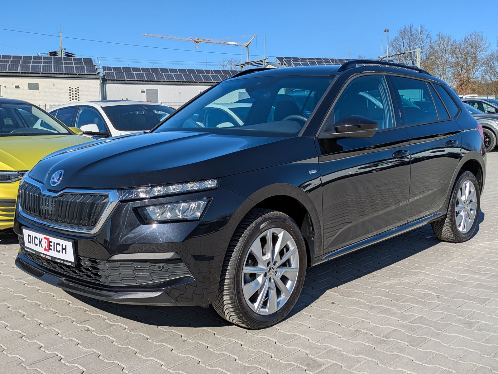 Fahrzeugabbildung SKODA Kamiq 1.0 TSI Tour DSG LED*PANO*SMART LINK*CAM