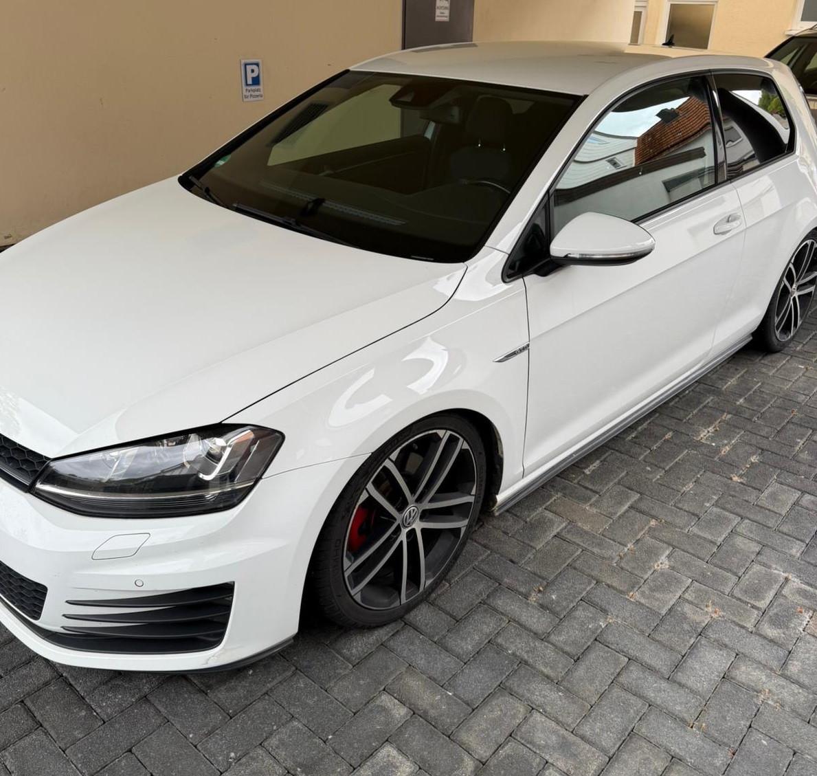 Volkswagen Golf VII Lim. GTD NAVI XENON KLIMA ALU