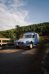 Citroën Acadiane  - blaue Citroën 2 CV