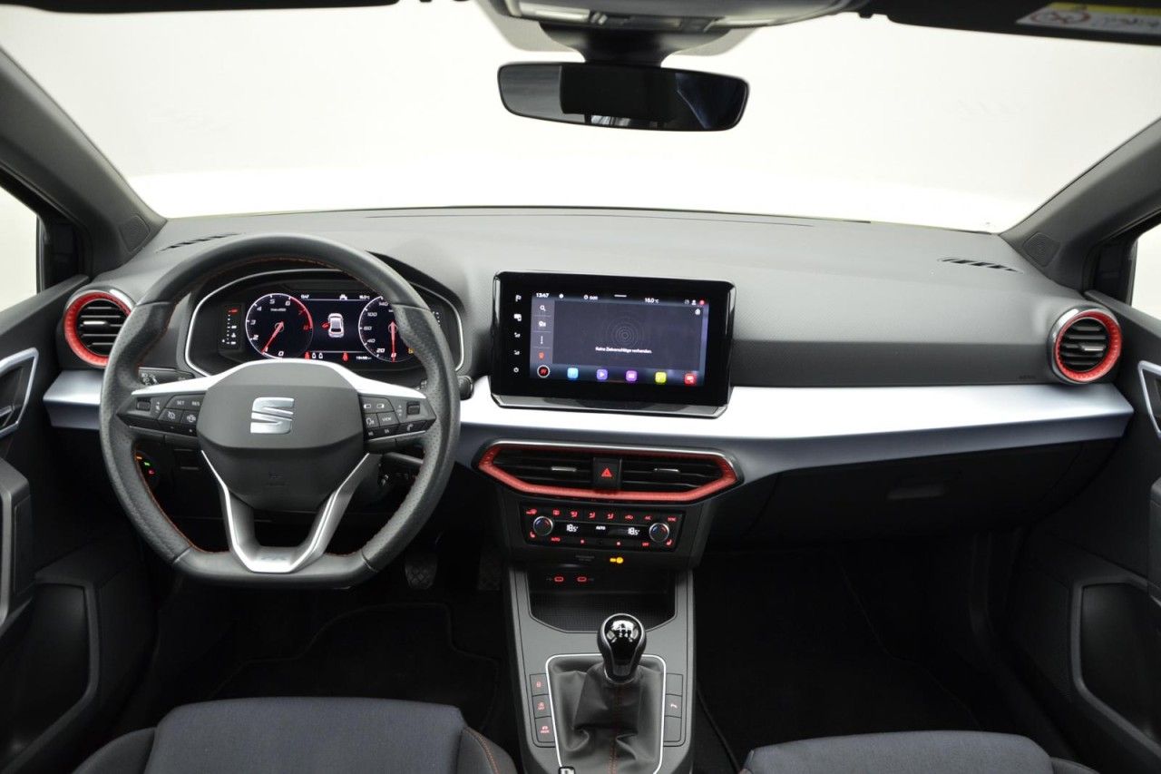 Fahrzeugabbildung SEAT Ibiza FR 1.0l TSI 81kW 6-Gang LED Navi SHZ