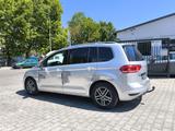 Volkswagen Touran 1.4 TSI DSG NAVI PANO 7-SITZER AUTOM. - Volkswagen: Unfallwagen