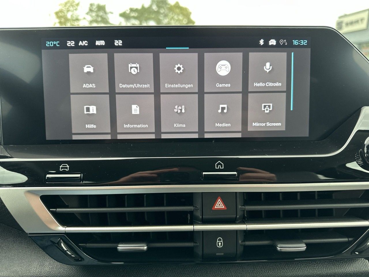 Fahrzeugabbildung Citroën C4 X Hybrid 145 Doppelkupplung 6-Gang MAX