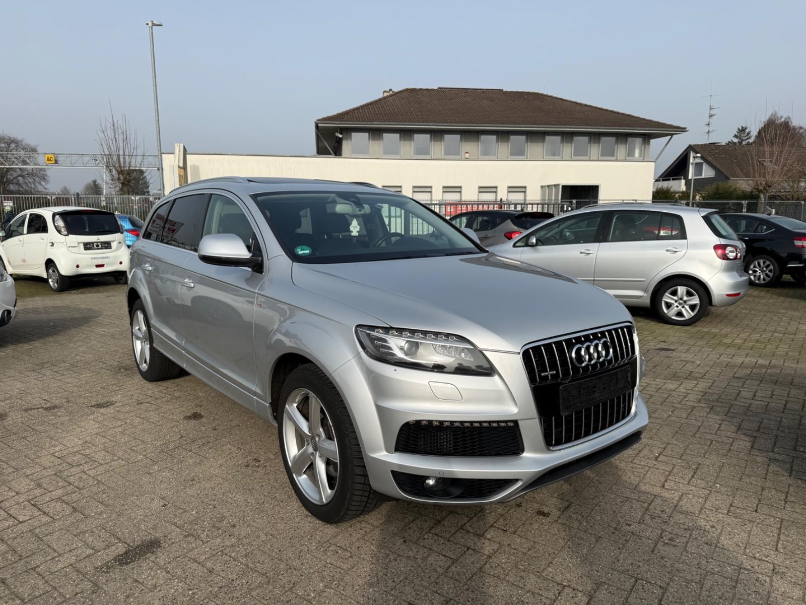 Audi Q7 3.0 TDI clean diesel S-line*TV*XEN*PAN*AHK