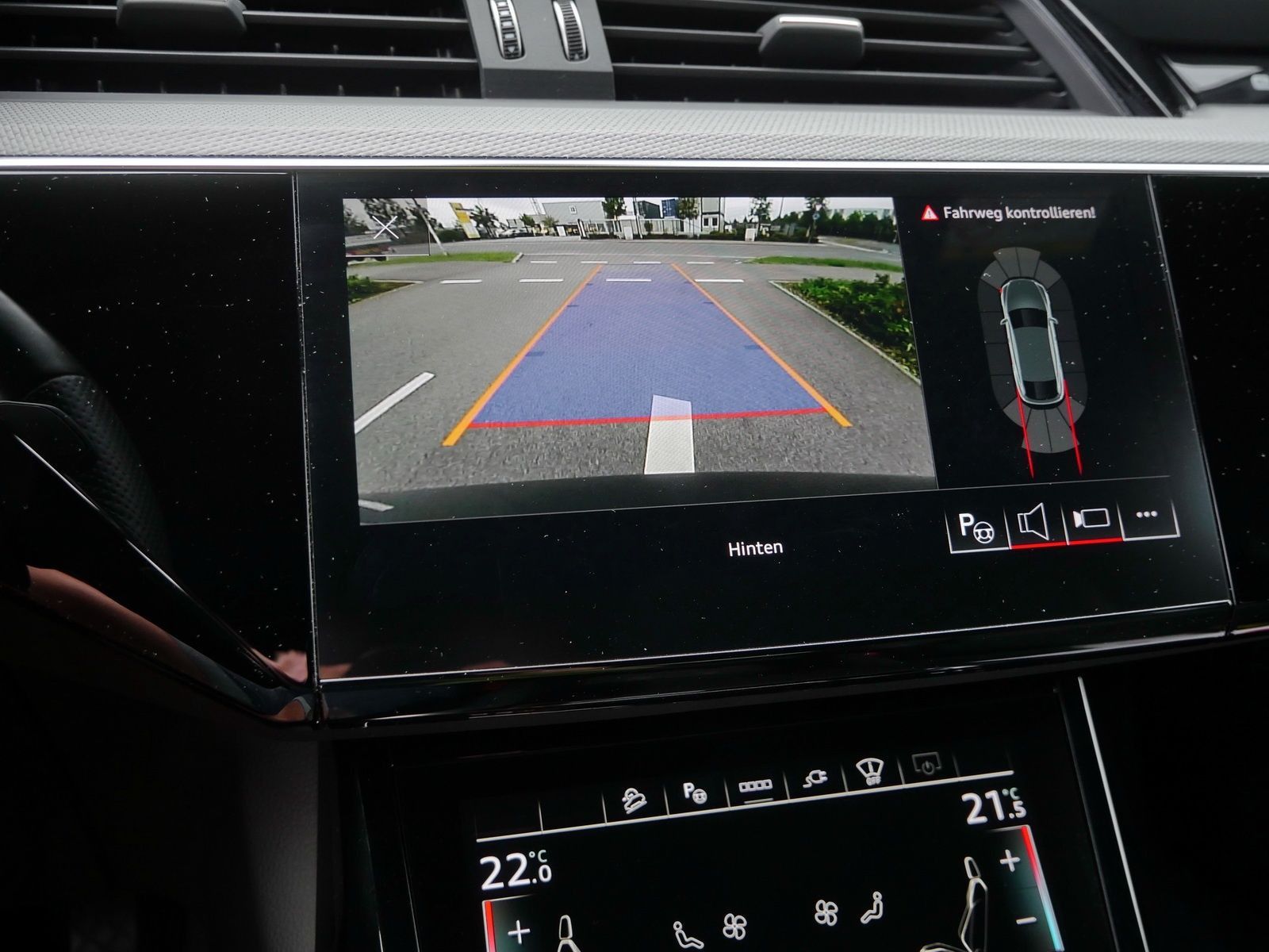 Audi e-tron - Bild 16