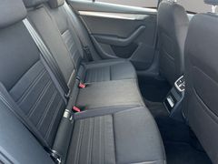 SKODA Octavia Combi Ambition Carplay | Tempomat