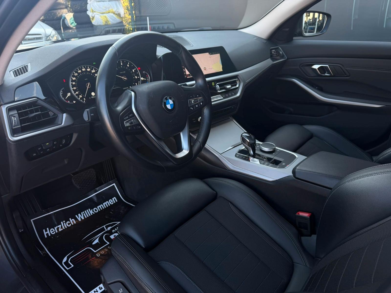 BMW 320i Limousine*Advantage*Shadow*LED*PDC