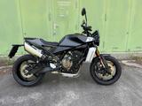Husqvarna Svartpilen 801 Garantie und Sonderausstatung - HUSQVARNA SVARTPILEN 801
