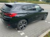 BMW X2 sDrive20i M Sport Steptronic DCT M Sport - BMW X2: Privatanbieter