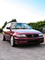 Opel Astra F 1.6 Stufenheck Gsi Viele neut... - Opel Astra: Stufenheck