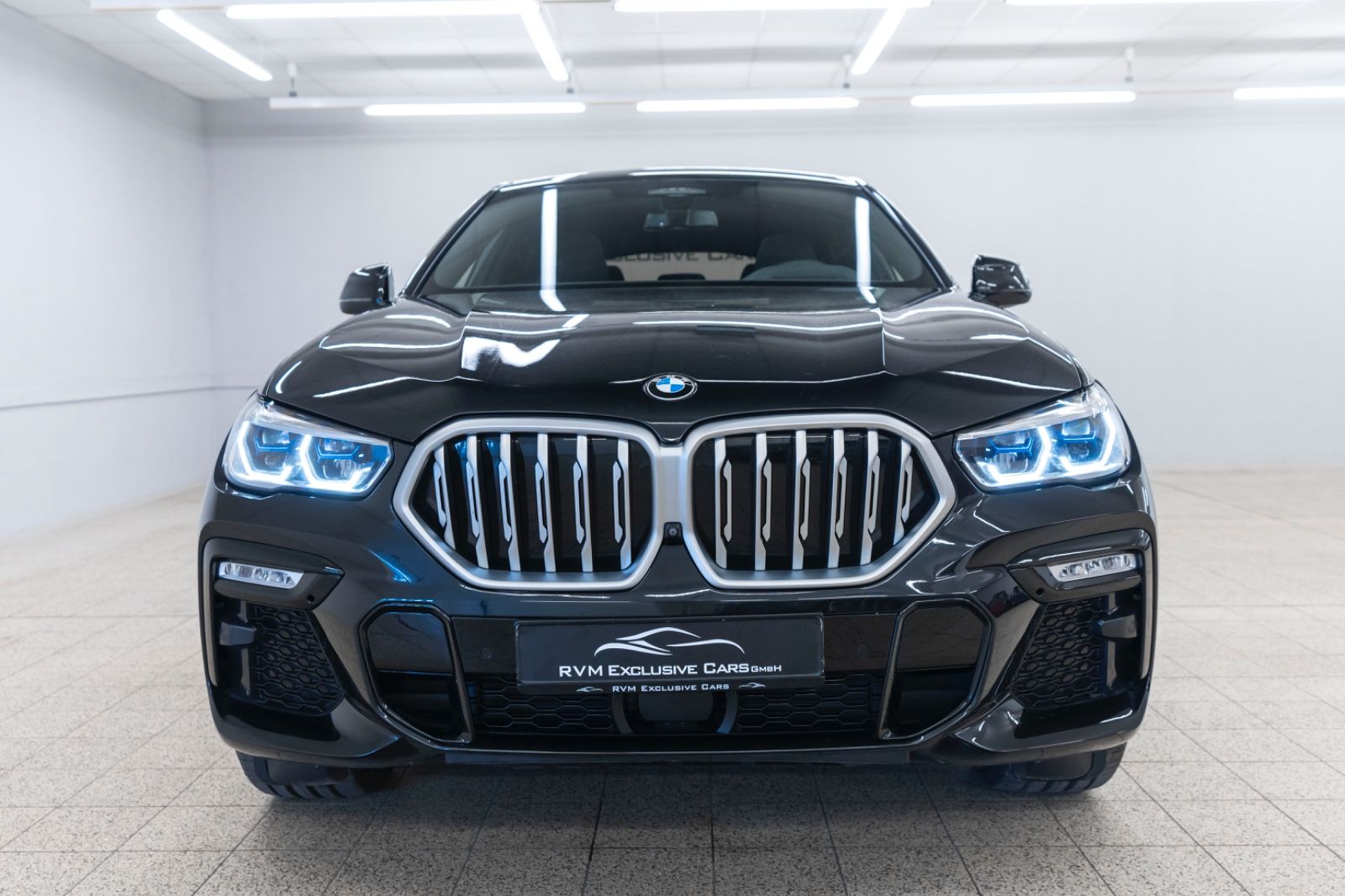 Fahrzeugabbildung BMW X6 40i xDrive M Sportpaket Harman Head up 360