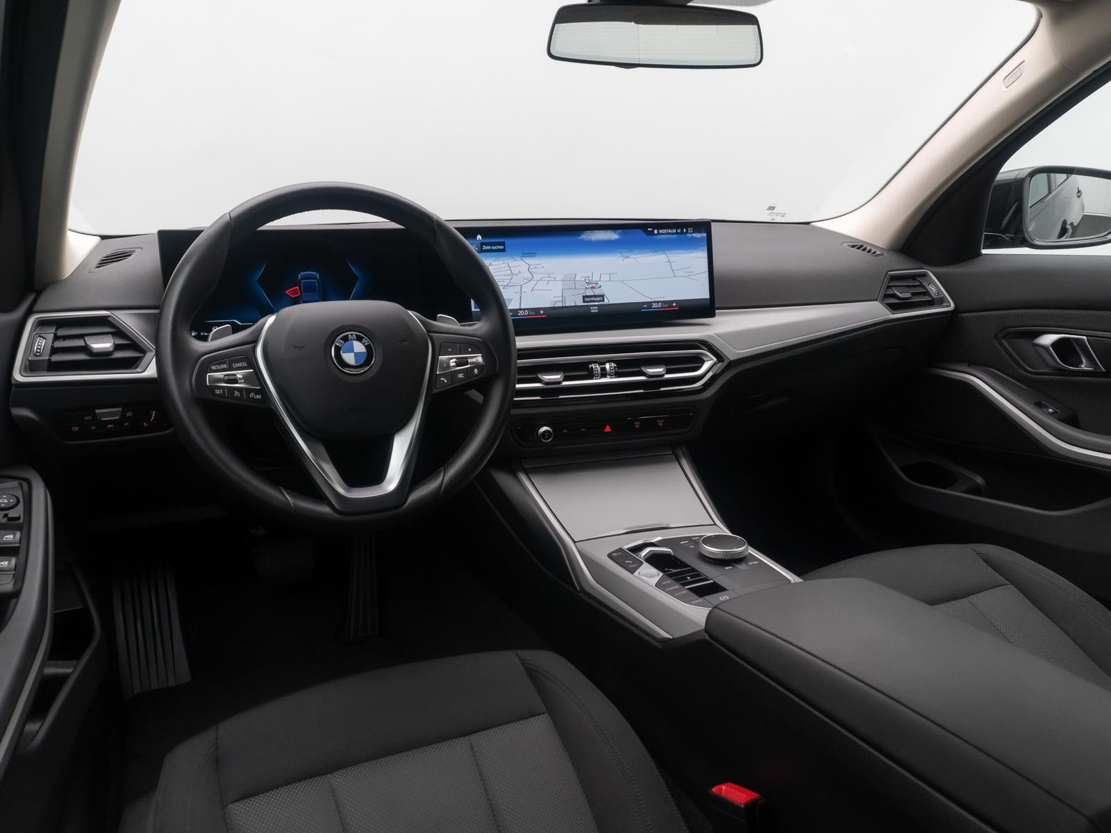 BMW 318i  Widscreen PDC GeschwindigReg DAB Cockpit+