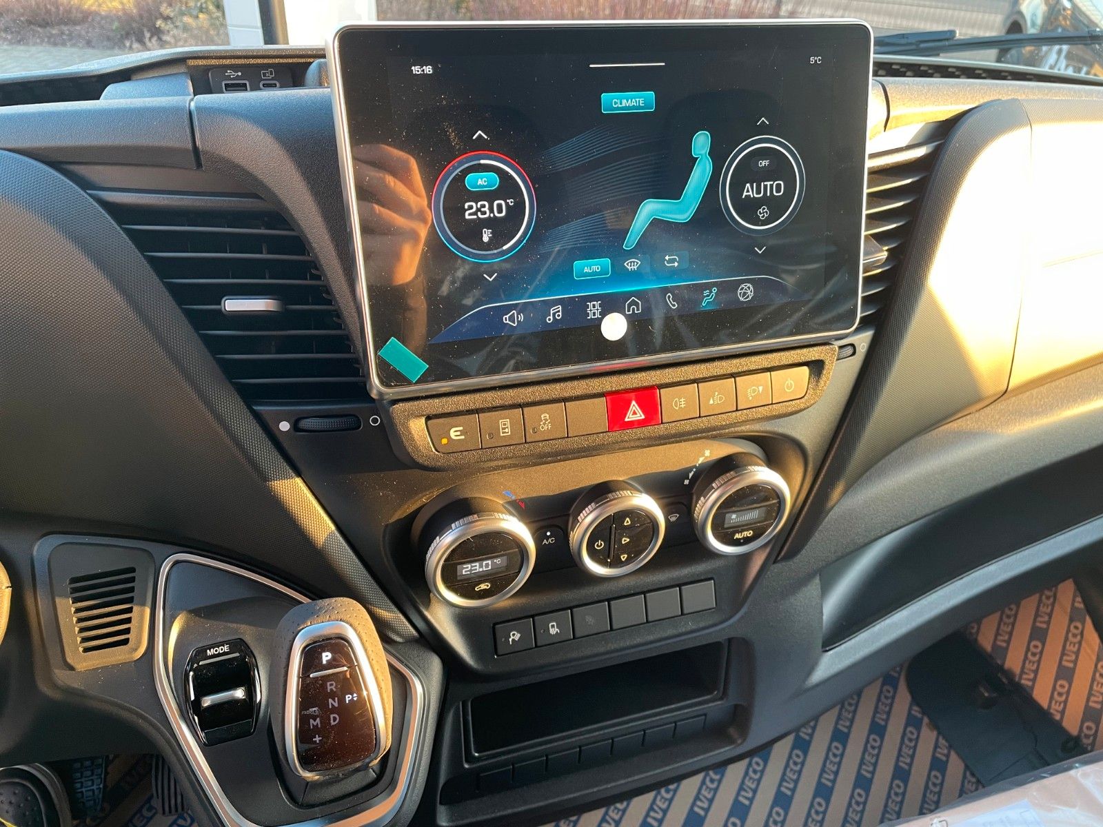 Fahrzeugabbildung Iveco Daily 35S18 HA8 3.0L *R3.520mm*Automatik*Kamera*