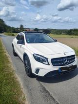 Mercedes-Benz  Mercedes GLA 250 Automatik | Panorama |  - Mercedes-Benz CLA 250 von privat