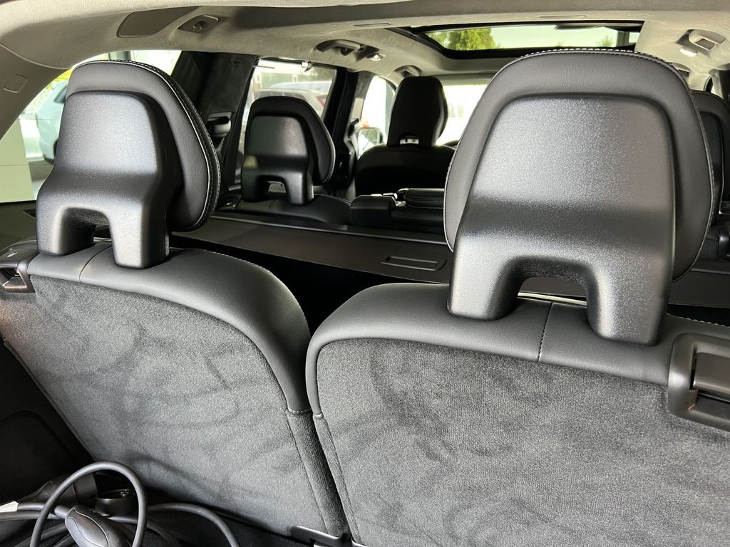Volvo XC90 T8 Ultra Dark Recharge AWD FourC AHK 22Zoll