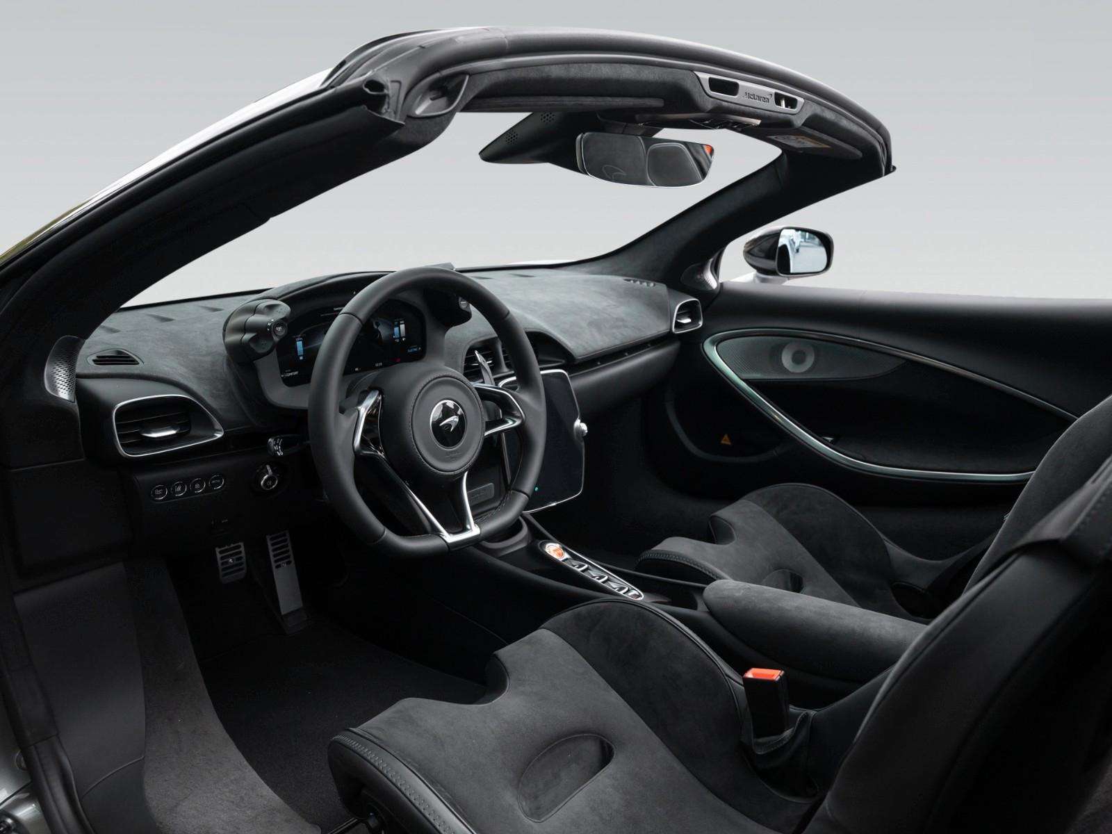 McLaren Artura Spider | MSO Paint | ClubSport Seats