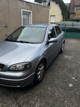 Opel Astra 1.6 Selection Comfort Selection - Opel Astra Comfort mit Benzin-Antrieb