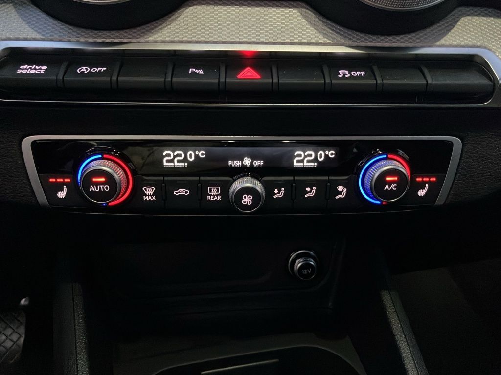 Fahrzeugabbildung Audi Q2 35 1.5 TFSI S line *MATRIX-LED*KAMERA*ACC*