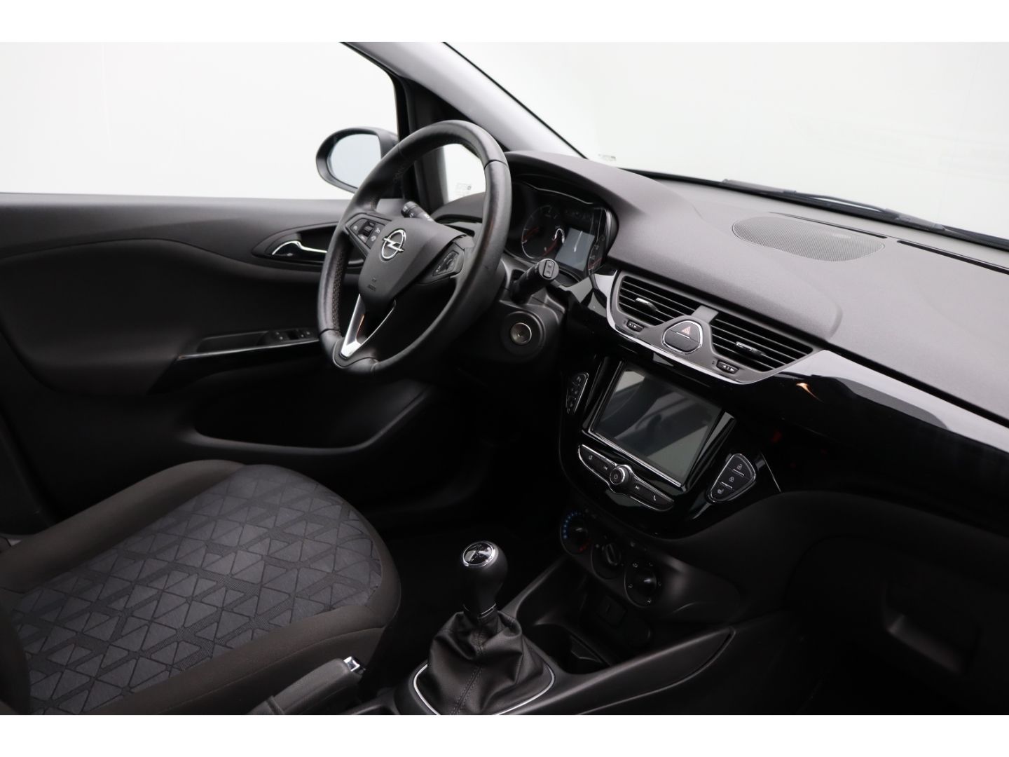 Fahrzeugabbildung Opel Corsa E 1.4 120 Jahre SHZ AppleCP