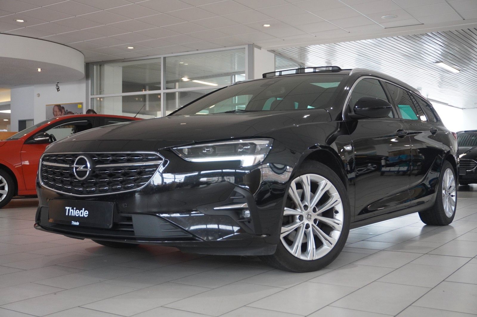 Fahrzeugabbildung Opel Insignia B ST 2.0D ELEGANCE NAVI/LED/KAMERA/PANO