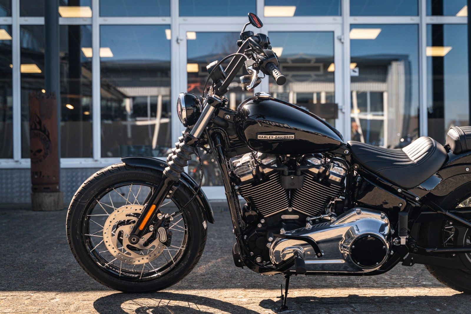 Fahrzeugabbildung Harley-Davidson STREET BOB FXBB 117ci MY25 - Sofort Verfügbar