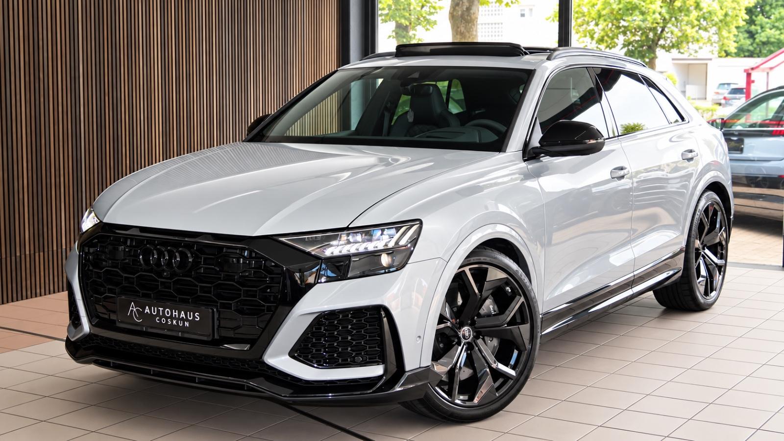Audi RS Q8 4.0 TFSI quattro|23"|PANO.|B&O|360°|305kmh