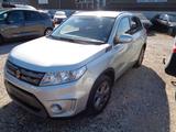 Suzuki Vitara 1.6 DDiS Comfort+ 4x4 - Suzuki Vitara mit Diesel-Antrieb: Allradantrieb