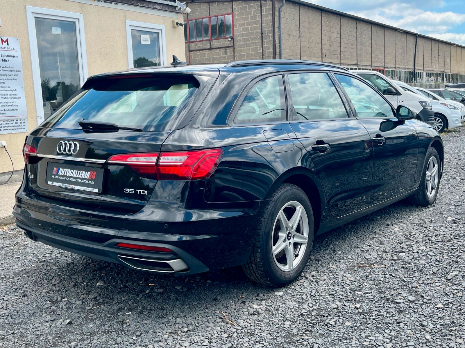 Fahrzeugabbildung Audi A4 Avant 35 TDI basis Aut. Navi LED 1.HAND PDC