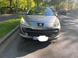 Peugeot 207 CC Platinum 120 Automatik Platinium - Peugeot 207 Platinium mit Benzin-Antrieb