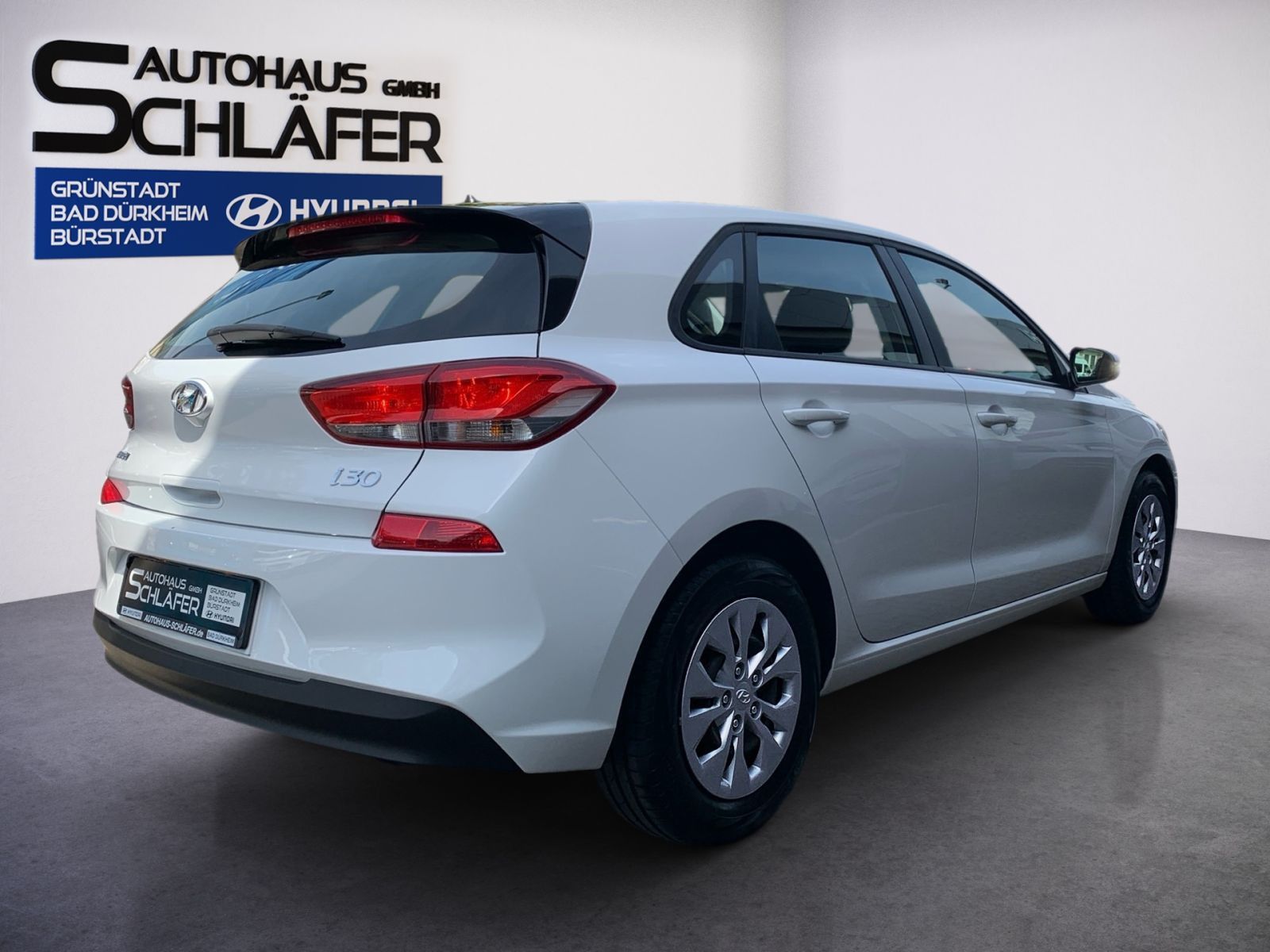 Fahrzeugabbildung Hyundai i30 1.4 Select 1 Hd 8xbereift