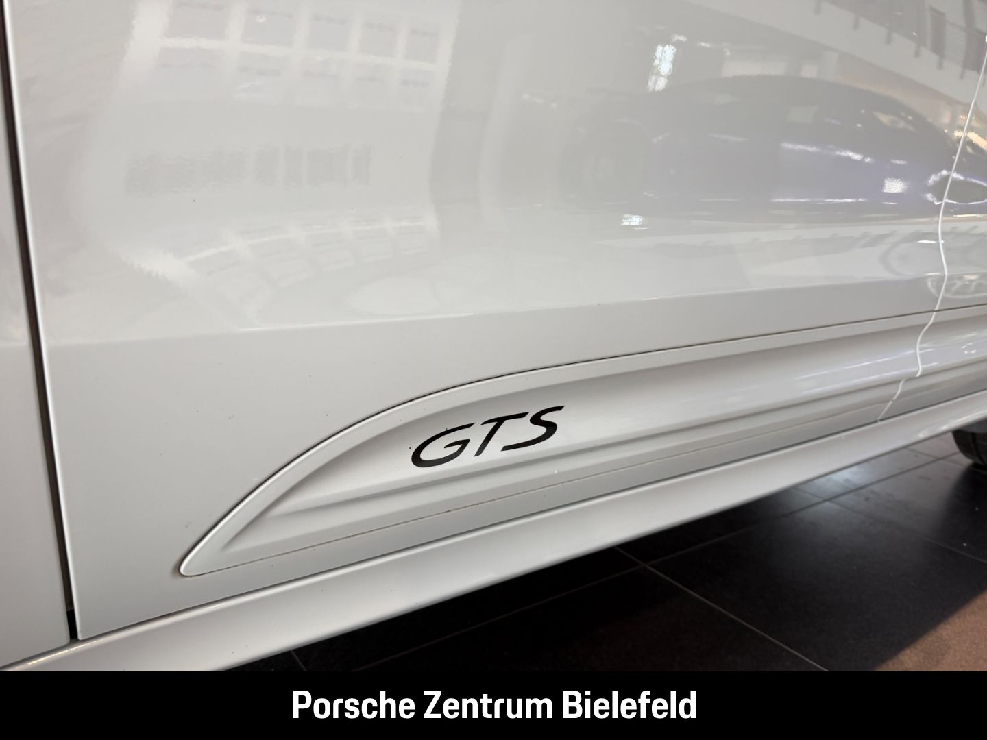 Porsche Macan GTS Standheizung Sportabgas Luftfederung foto 12