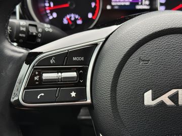 Kia Ceed SW 1.5T Klima Kamera SHZ LHZ